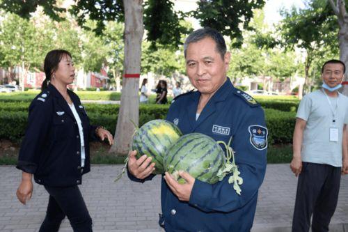 大叔 吃瓜 吃瓜,揭秘娱乐圈幕后风云