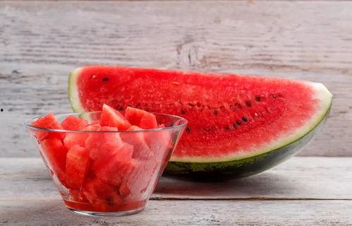 杏花吃瓜,杏花村里的吃瓜趣事